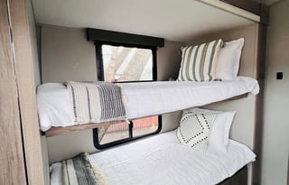 New 2022 Grand Design Imagine 3250 Bunkhouse