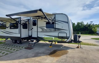 2019 Highland Ridge TWO Bath Sleeps 10