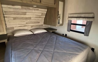 2021 Palomino Puma 28BHSS