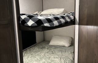 2021 Dutchmen RV Coleman Lantern LT Series 262BH