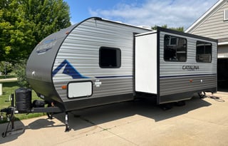 Fam Friendly 2023 Coachman Catalina 261BHS