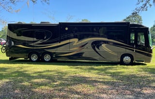 Entegra Luxury Motorcoach with Amenities Galore!