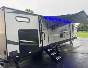 Forest River RV Cherokee Alpha Wolf 29QB-L