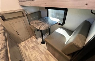 Bunkhouse 2022 Dutchmen Kodiak Ultra Lite 283BHSL