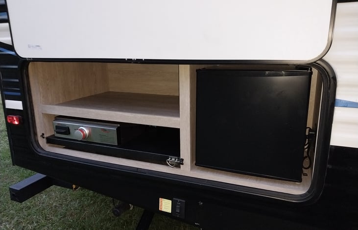 outdoor griddle and mini fridge!