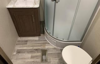 "The Hideout" - 2020 Keyston bunkhouse with 1.5 Bath