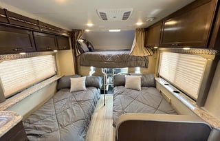 2018 Thor Freedom Elite Bunkhouse 30FE