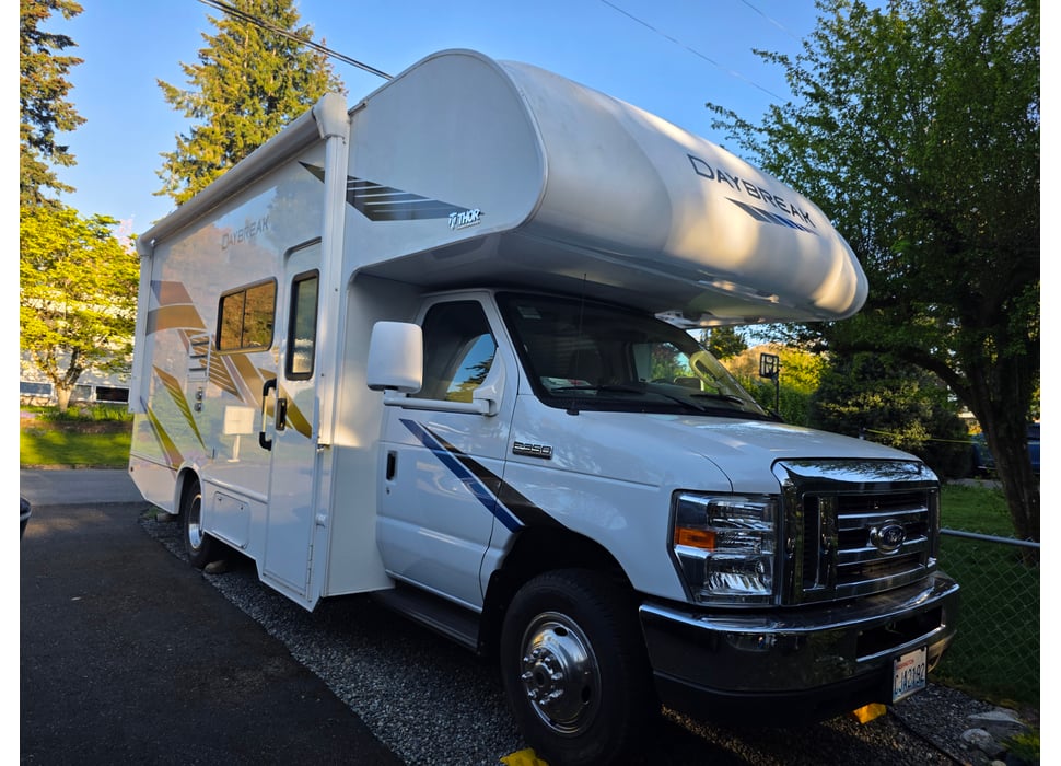 Class C Motor Home rentals in MOUNTLAKETERRACE
