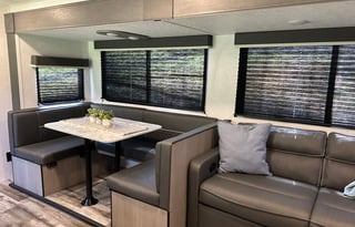 2022 Dutchmen RV Coleman Lantern LT Series 2755BH