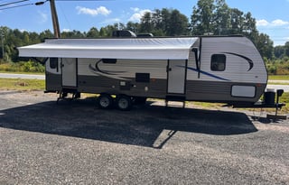2017 Crossroads Zinger Z-1 Travel Trailer