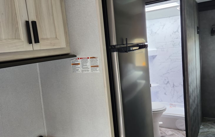 Lots of fridge space and freezer space