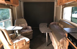 2009 Weekend Warrior Ulta Lite 30'