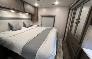 Falcon RV Rentals - 2023 Thor Windsport 29M