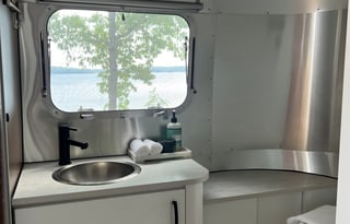 2020 Airstream RV Caravel 22FB