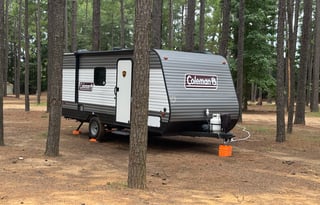 2021 Coleman 17B – Your Cozy Getaway on Wheels!