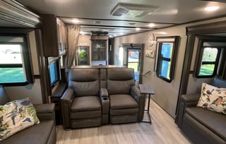 2022 Grand Design Solitude 375RES R