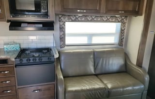 "Jupiter" the Bunkhouse Motorhome | Sleeps 8