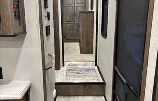 Stocked 5th Wheel | King Bed & Generator Included