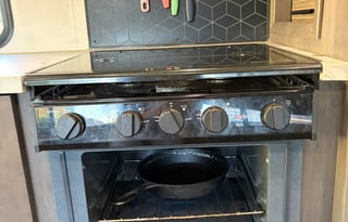 Fully Stocked Family & Pet Friendly Class A RV