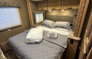 2018 Thor Motor Coach Four Winds 22B
