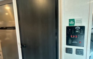 S16 2027 Sunseeker - Compact - No Slide Outs