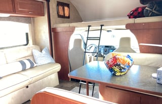 2015 Winnebago 30F Airport Delivery! "TURN KEY!!!"