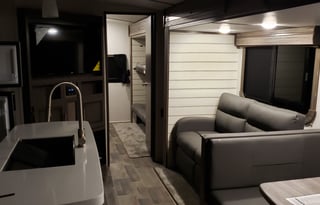 2021 Crossroads RV Sunset Trail