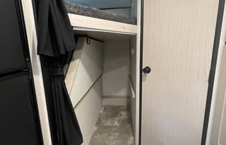 Family friendly 25' RV Trailer with everything you need for an amazing time