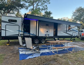 Forest River RV Cherokee Alpha Wolf 33BH-L