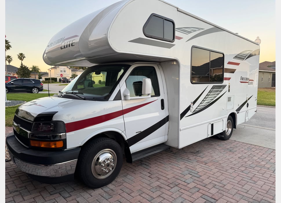 Class C Motor Home rentals in bend