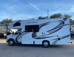 Thor Motor Coach Four Winds 22E
