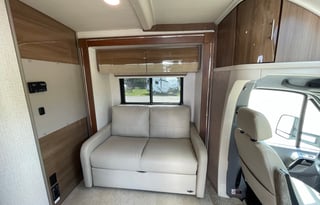 Towanda is a  2015 Itasca Navion 24V