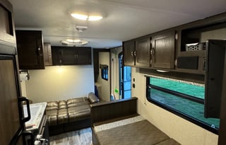 Cozy, lightweight 9 person travel trailer