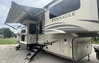2019 Jayco Pinnacle 38FLWS