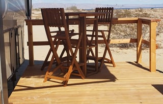 2017 2 Bed/2 Full Ba 43' 5th Wheel + Pool and Hot Tub Option + 2 Bed / 2 Ba House Option