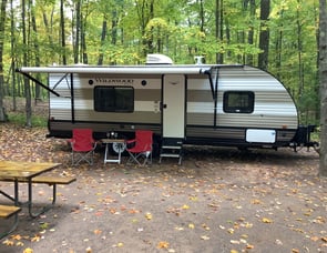 Forest River RV Wildwood X-Lite 241QBXL