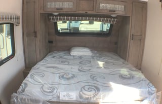 2022 Venture RV Sonic SN220VBH