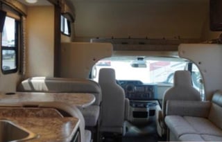 2018 Thor Motor Coach Chateau 28Z