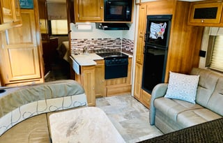 2018 Coachmen Leprechaun - LPA233