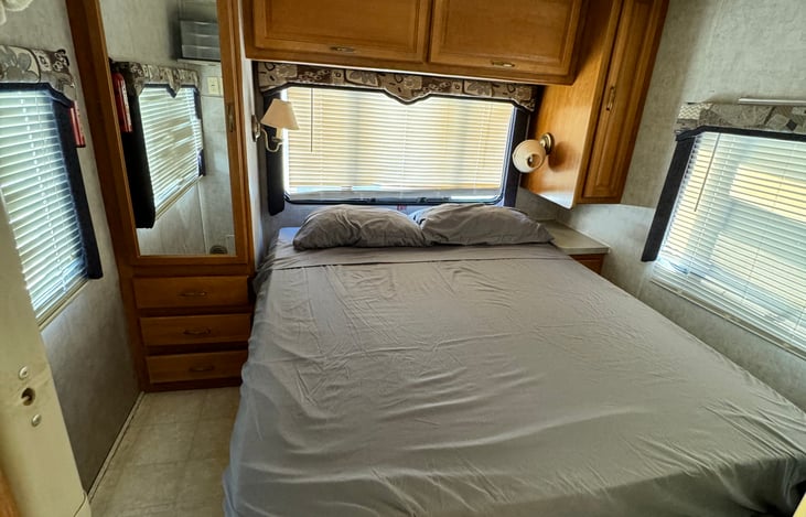 large main bedroom with extra cabinets