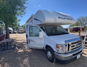 Thor Motor Coach Four Winds 19Z