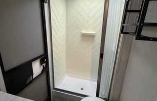 2024 Wildwood Bunkhouse – Sleeps 6, Starlink, Solar, Pets OK