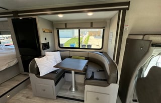 2026 27ft Coachmen 23FS - Sleeps 6