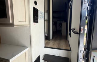 Happy Camper Family 5th Wheel