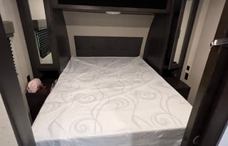 2022 33' Grand Design Transcend Xplor 265BH