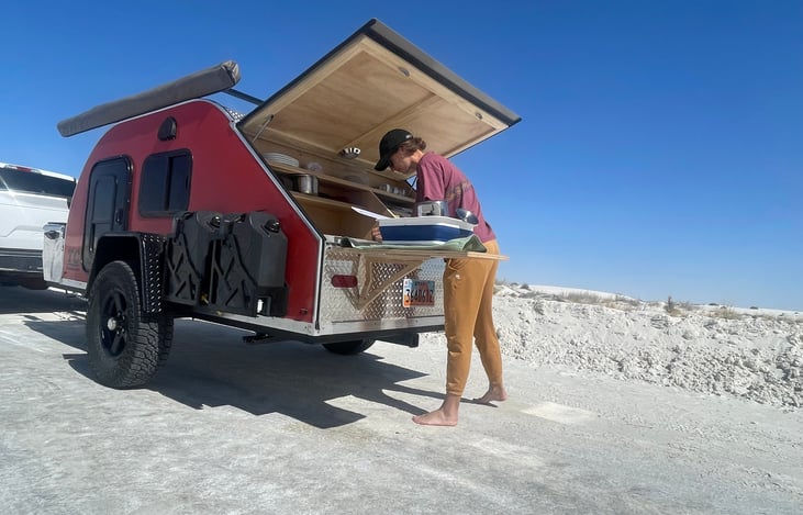 Some quick cleanup after lunch in White Sands National Monument