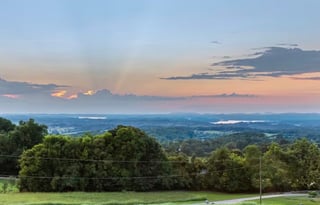 Stay in Style: Luxury Motor Coach on 80 acres!