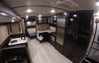 2017 Grand Design Imagine 2800BH