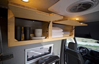 Off Grid Sprinter 144 - Sleeps and seats 4!