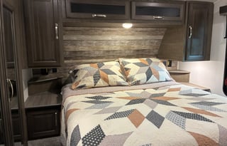 White Squirrel 5th Wheel